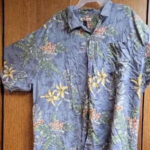 Tommy Bahama Blue and Green Casual Button Down Shirt